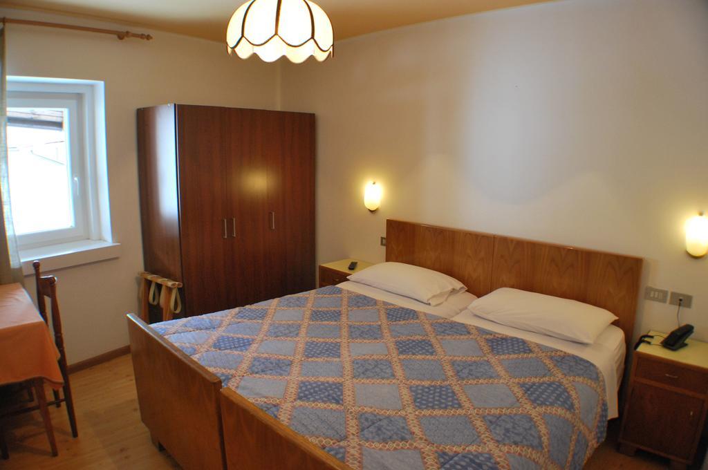 Albergo Lucia Tesero Habitación foto